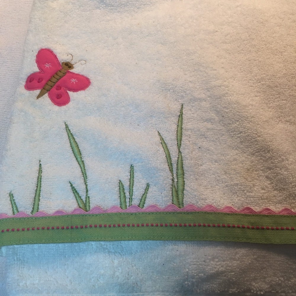 Pottery Barn Girls Towel & Wash Cloth  set -